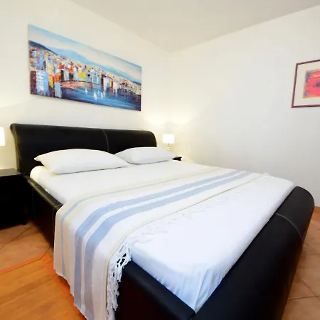 Apartman Tija By Interhome