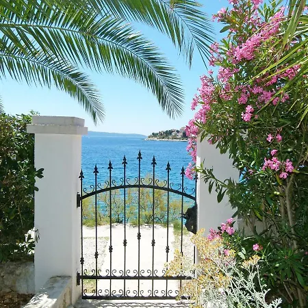 Appartement Tija By Interhome Trogir